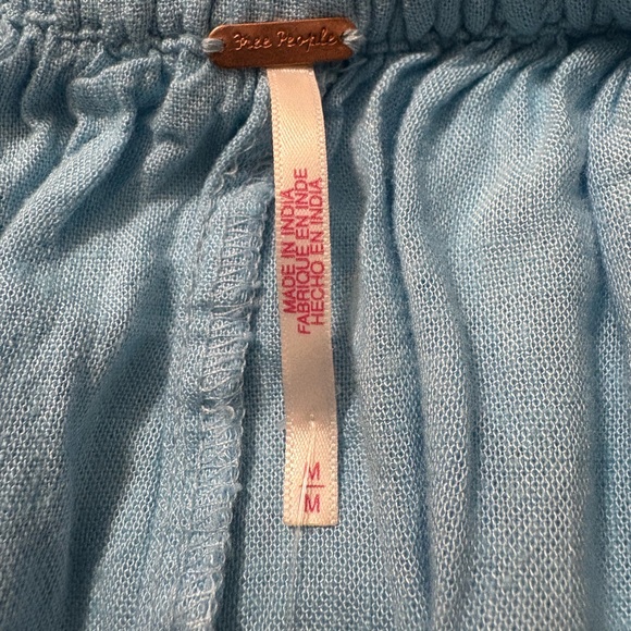 Free People Quinn Lightweight Harem Type Pants in Sky Blue. Viscose/Linen Blend. - Picture 10 of 16